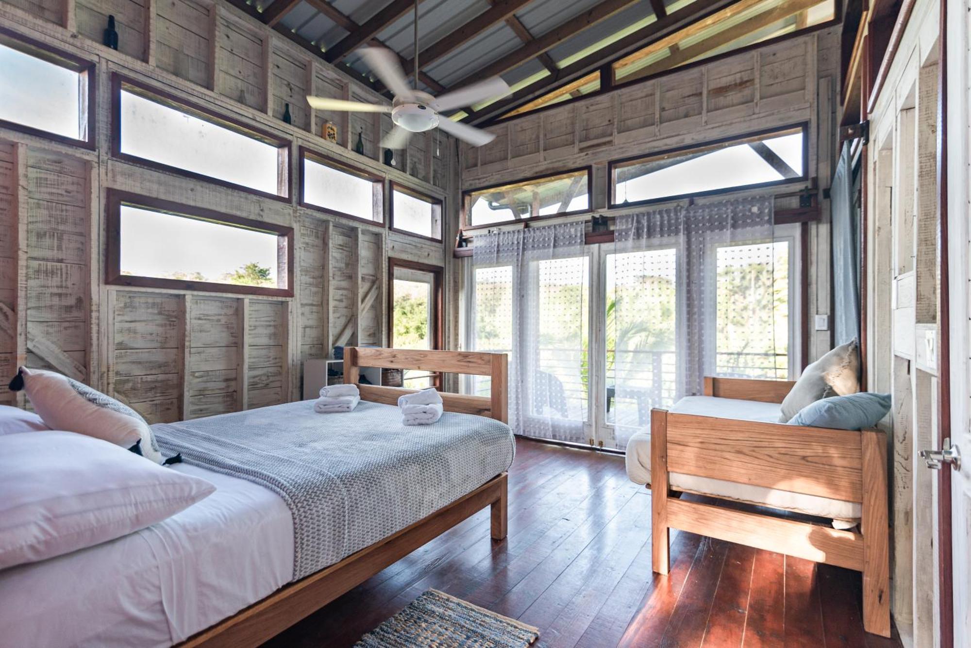 Eclypse De Mar Acqua Lodge Бастиментос Екстериор снимка