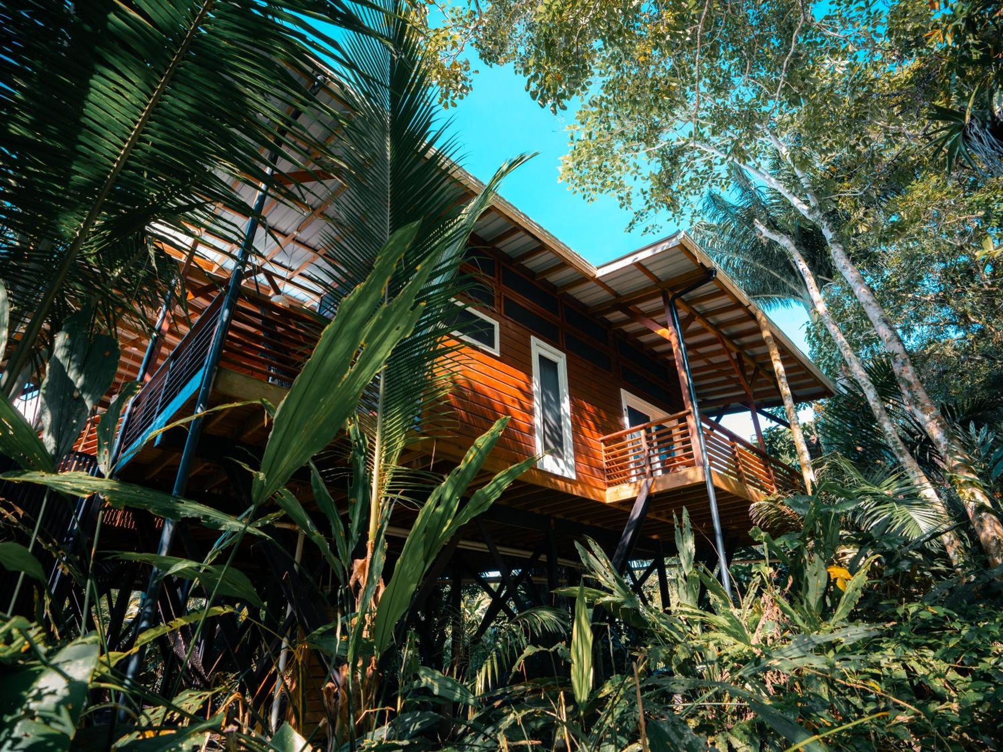 Eclypse De Mar Acqua Lodge Бастиментос Екстериор снимка
