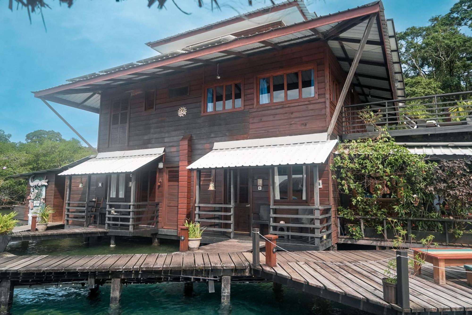 Eclypse De Mar Acqua Lodge Бастиментос Екстериор снимка